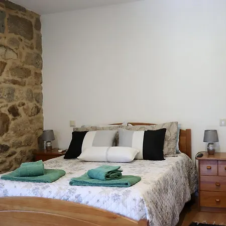 Casa Eiras Сasa de vacaciones Paderne (Viana do Castelo)