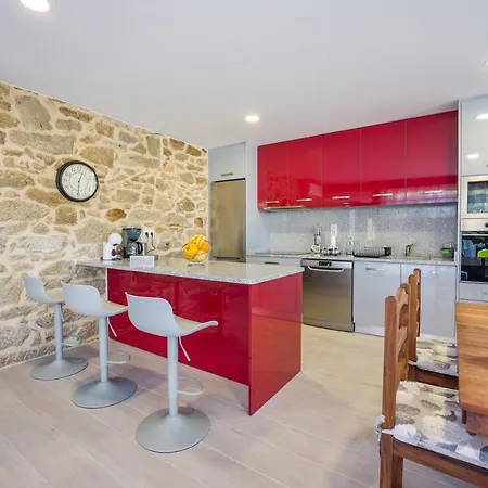Casa Eiras Holiday home Paderne (Viana do Castelo)